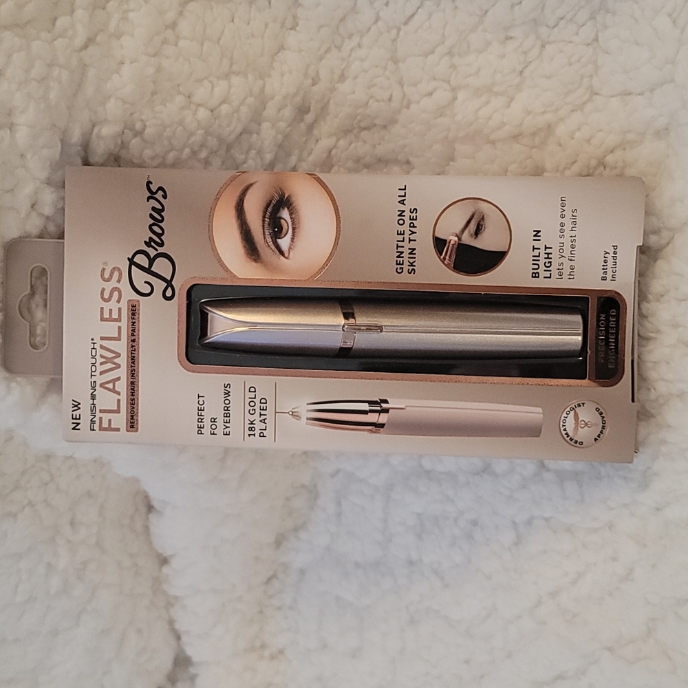 Flawless Brows. 18K Gold Plated